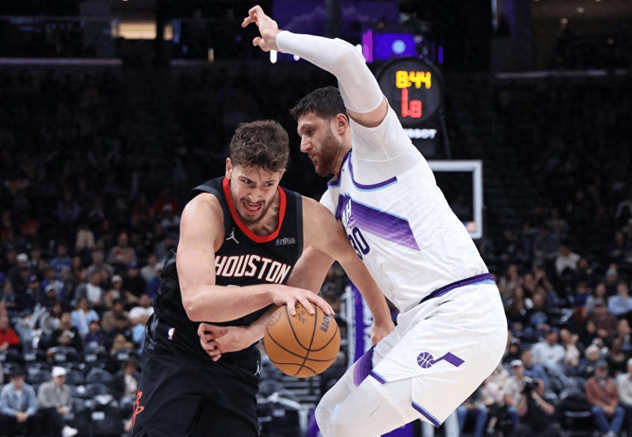 3连胜终结！杜兰特32+9，申京31+14，乌度卡反省吧，太耽误谢泼德